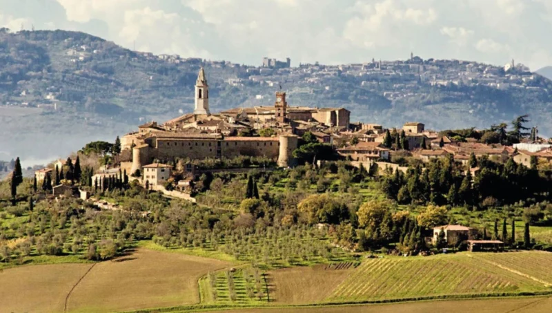 Pienza (XV sec.), la città ideale che Bernardo Rossellino progettò per Papa Pio II Piccolomini, patrimonio Unesco