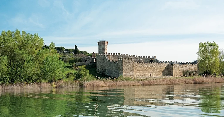 Trasimeno, la fortezza sull'isola Polvese
